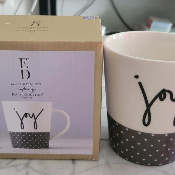Ellen Degeneres Mug - Picture 5 of 5